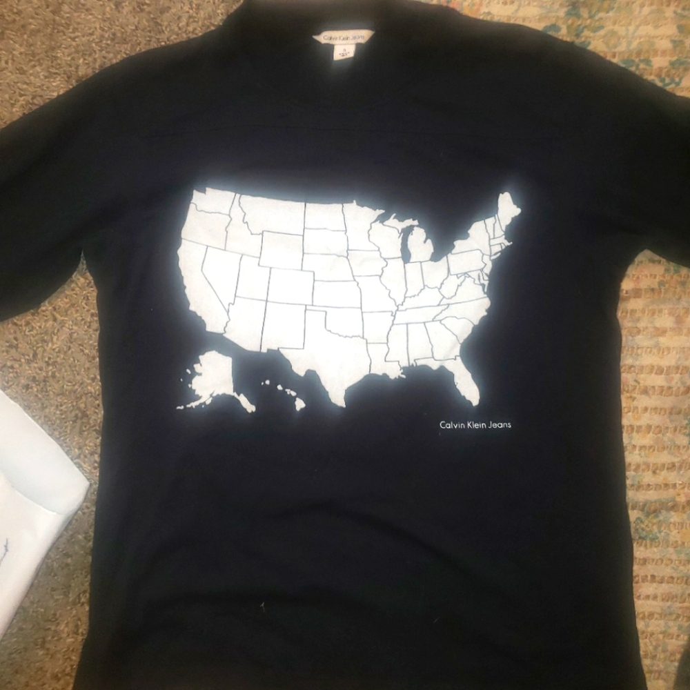 Calvin Klein T shirt